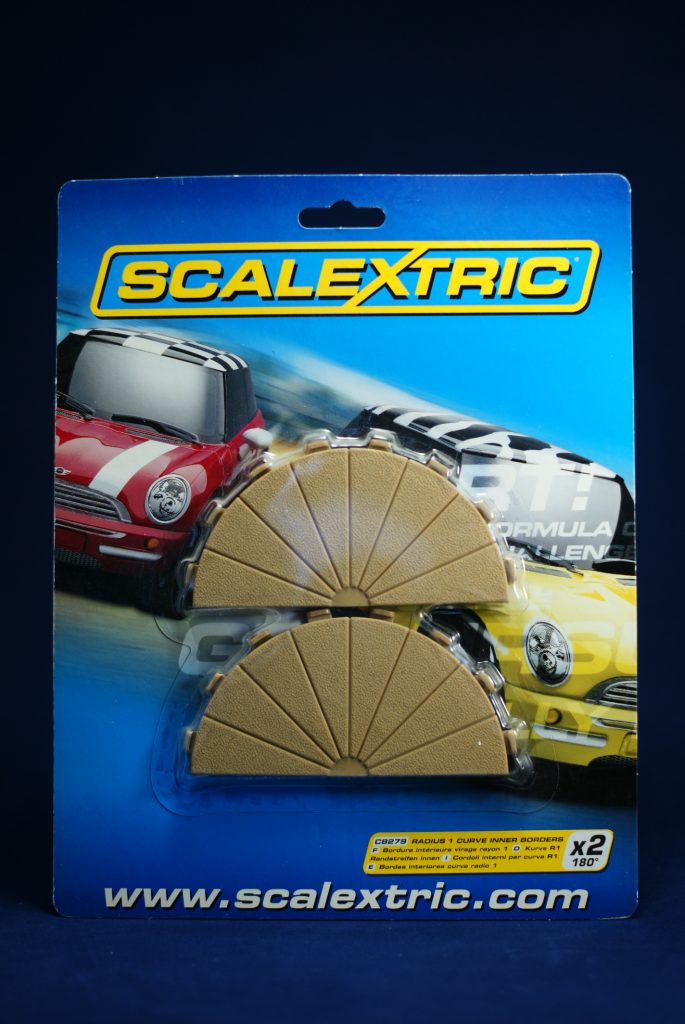 Scalextric R1 Curve Scalextric Radius 1 Inner Curve Borders 180deg x 2 – Masons Models