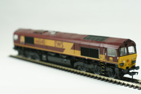 Class 66 66040 in EWS Livery - DCC Sound Fitted