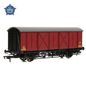 EFE Rail E87061 GWR 10T 'Bloater' Fish Van BR Crimson