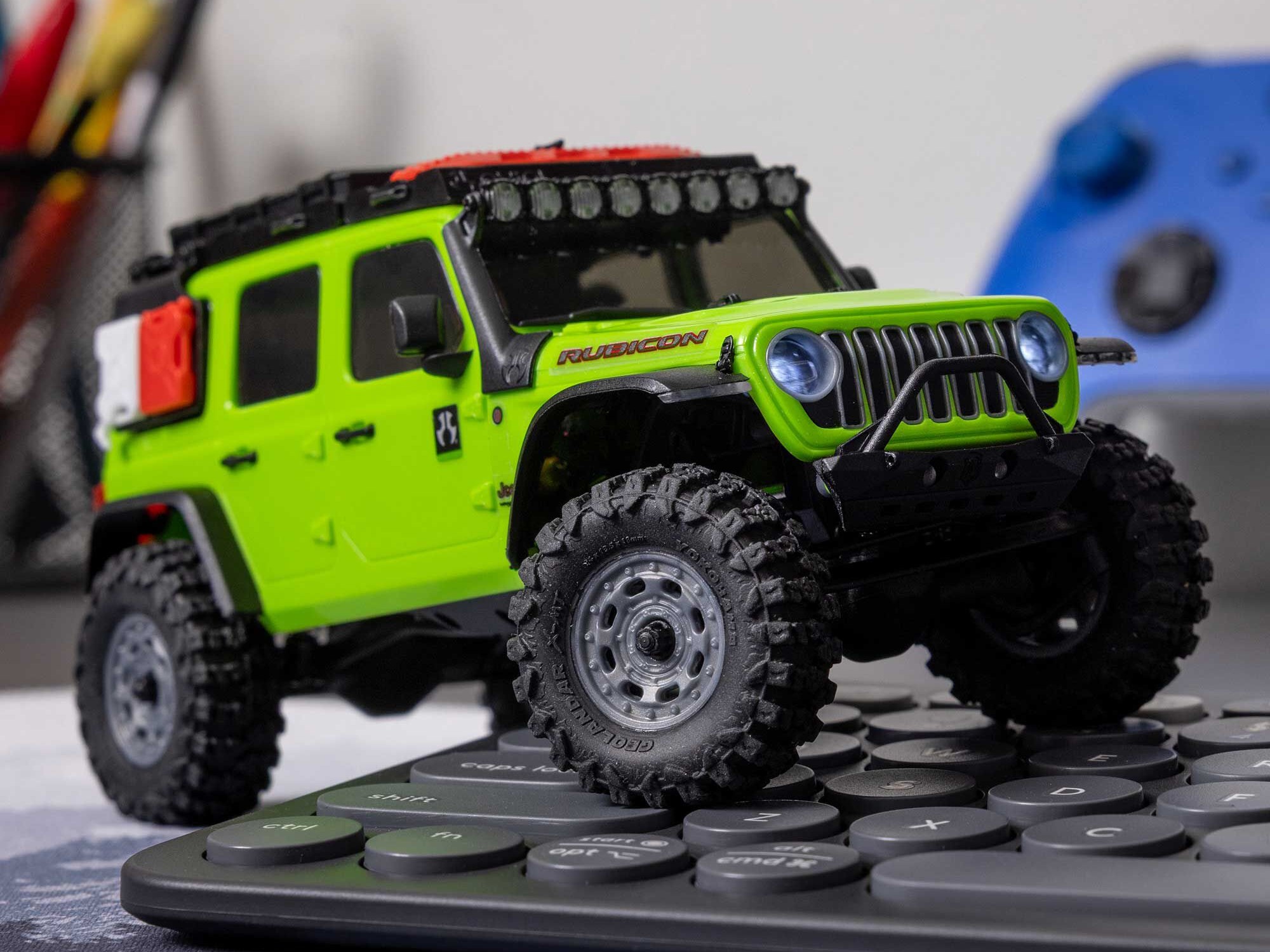 Axial 1/30 SCX30 Jeep Wrangler JLU 4X4 RTR Rock Crawler Green